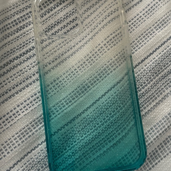 iPhone 12 Pro Cases - Picture 6 of 12